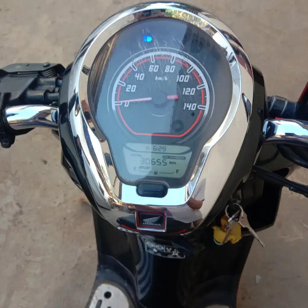 Scoopy merah bagus