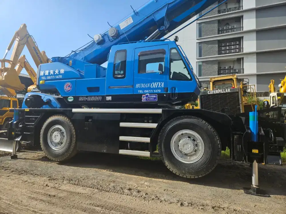 Rough Terrain Crane Kato KR25H 25 Ton SR250 Build Up Harga DP