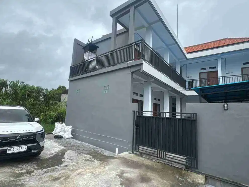 RUMAH KOST DALUNG KAJA PERBATADAN BUDUK UNTUK DIJUAL BANGUNAN BARU LANTAI II INVESTASI BISNIS BULANAN YG MENGUNTUNGKAN DENGAN KONDISI FULL PENYEWA