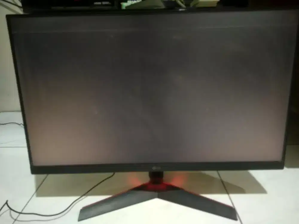 Monitor Komputer Gaming LED LG 24GN600B minus layar gelap