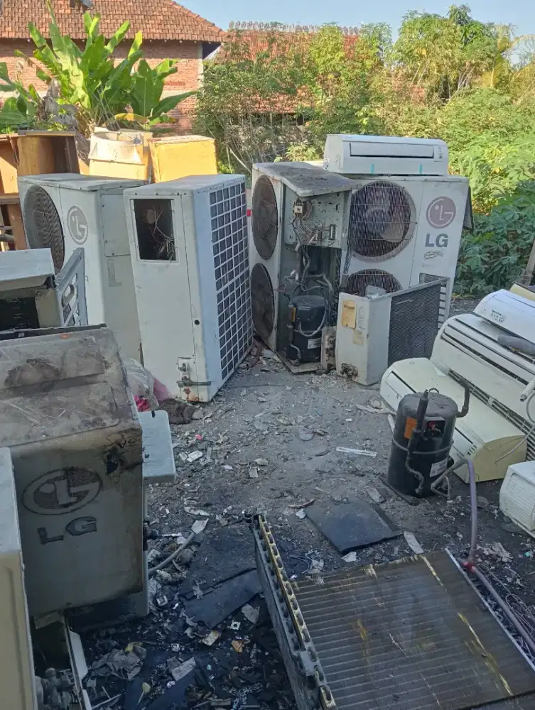 Dibeli Logam Tembaga Alumunium Eletronik AC Kulkas Bekas Rusak