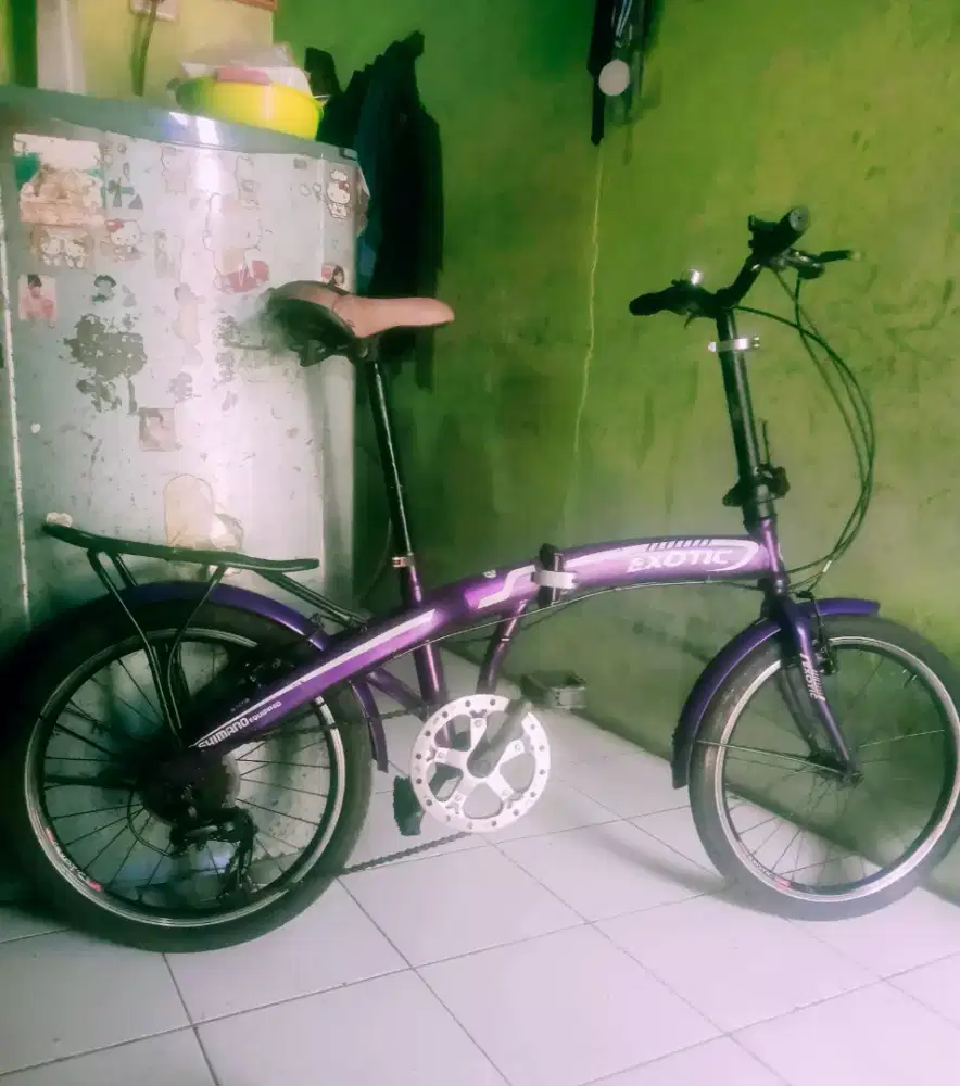 Sepeda lipat exotic UK 20