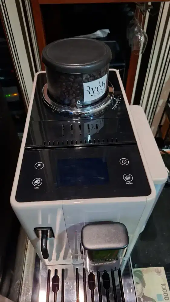 Mesin Kopi DELONGHI