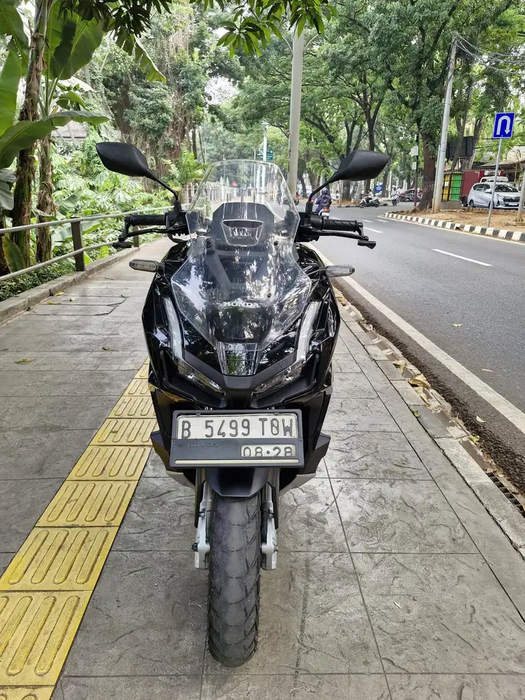 DIJUAL CASH NEW HONDA ADV 160 CBS ISS THN 2023 PJK IDUP SIAP PAKAI