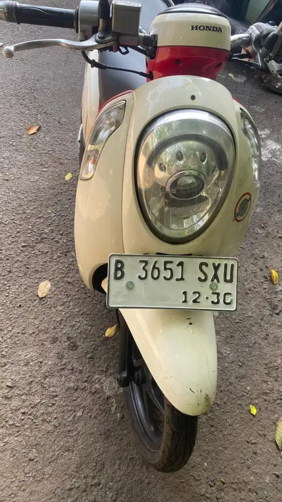 DIJUAL HONDA SCOOPY TAHUN 2014