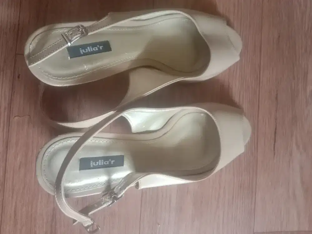 D jual heels Julia size 37