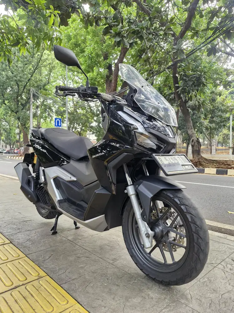 DIJUAL CASH NEW HONDA ADV 160 CBS ISS THN 2023 PJK IDUP SIAP PAKAI