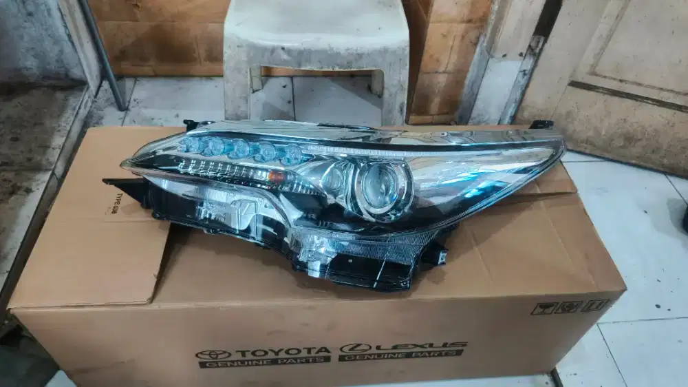 Headlamp kiri Fortuner vrz 2018