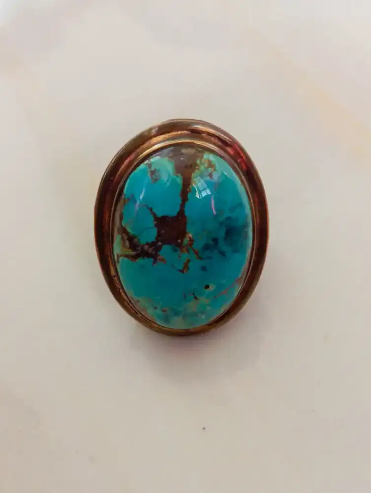 Pirus Persia Urat Emas