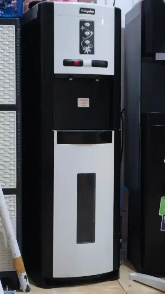 Miyako dispenser