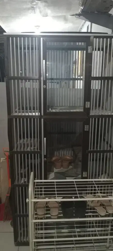 Kandang kucing alumunium 3 tingakat
