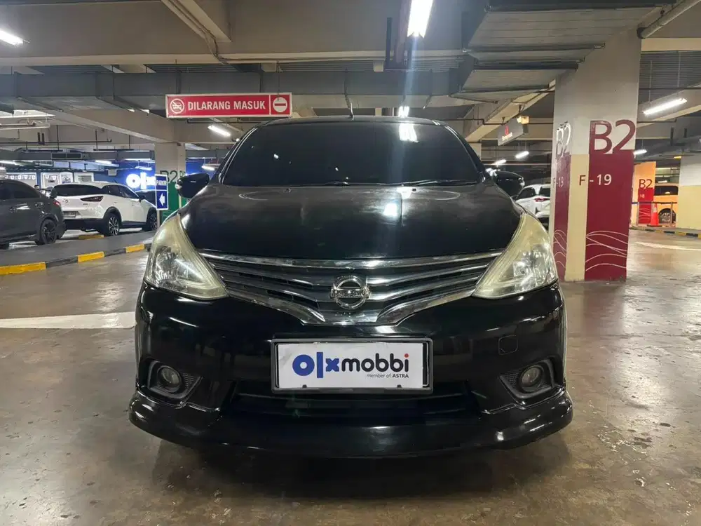 Nissan Grand Livina 1.5 XV Facelift Bensin-MT 2017