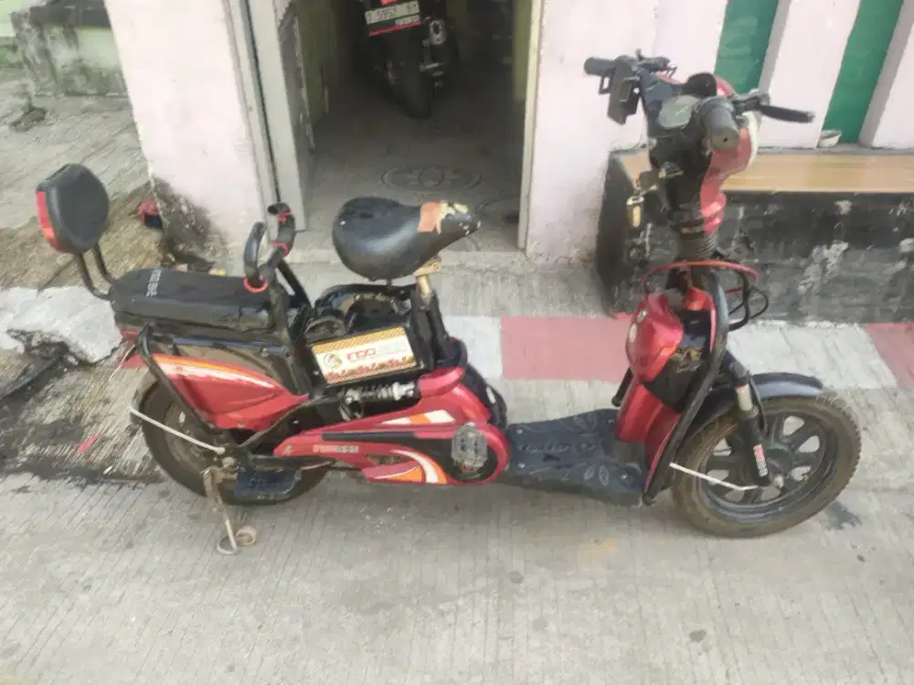 SECOND SEPEDA LISTRIK