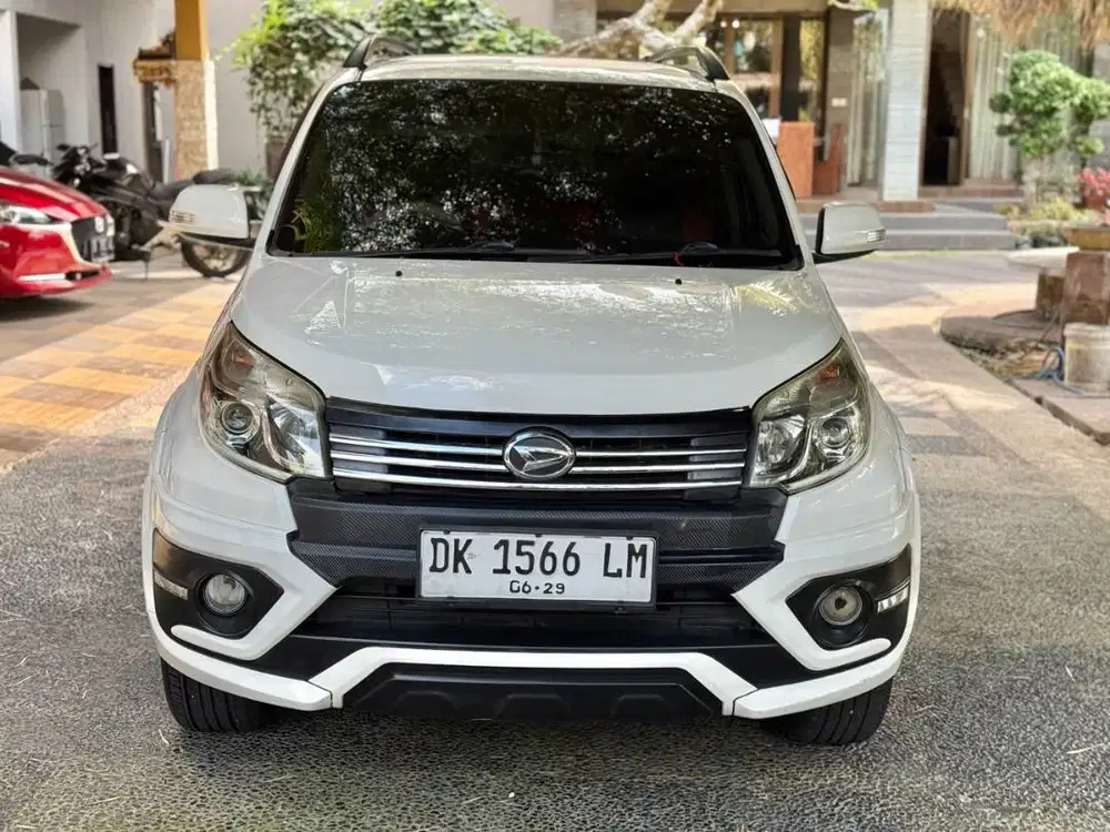 TERIOS ADVENTURE 2015 PUTIH DP 30 SIAP PAKAI