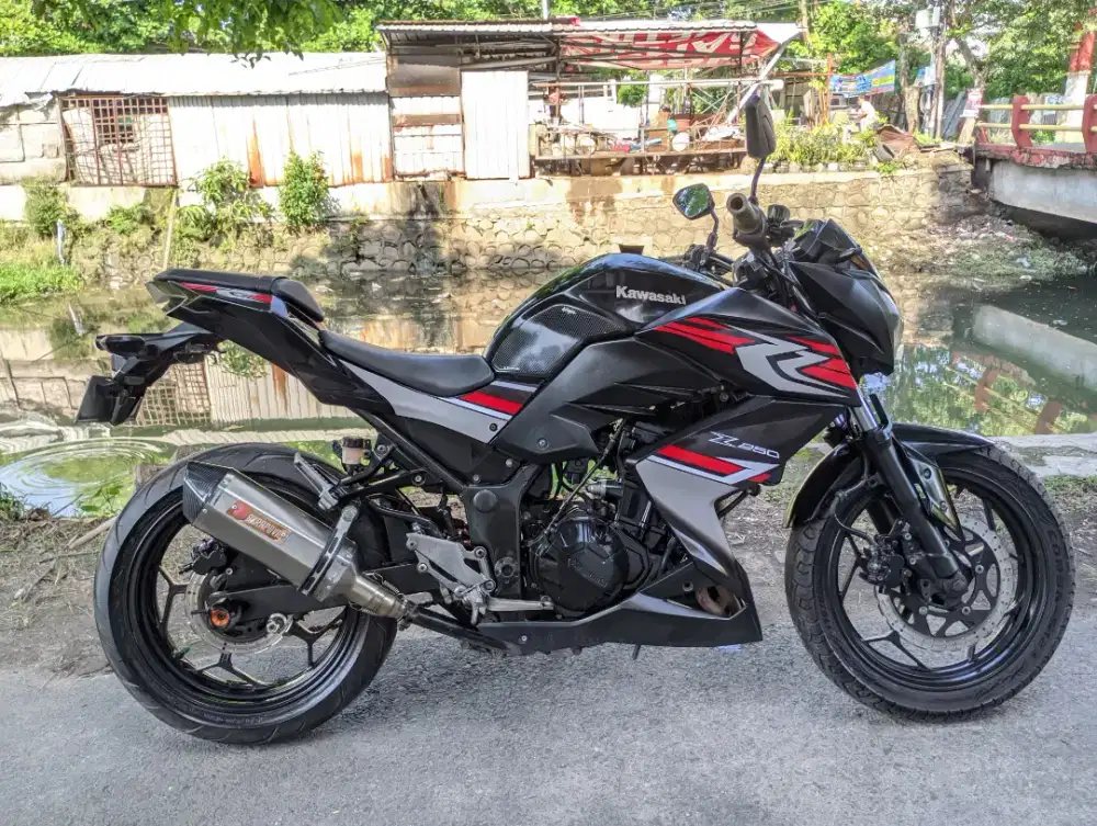 Ninja Z 250 Fi 2013 Hitam Metalik Km20Rban Plat AD Solo