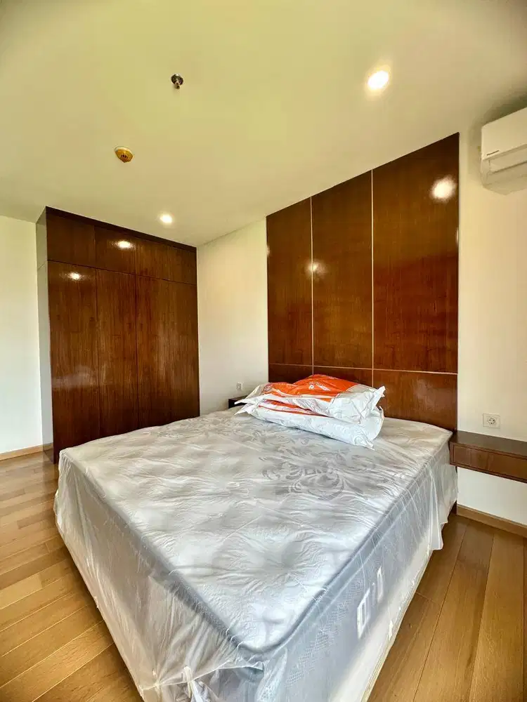 APARTEMEN GRAHA GOLF SURABAYA TIPE 3 KAMAR TIDUR HOMEY BARU GRESS