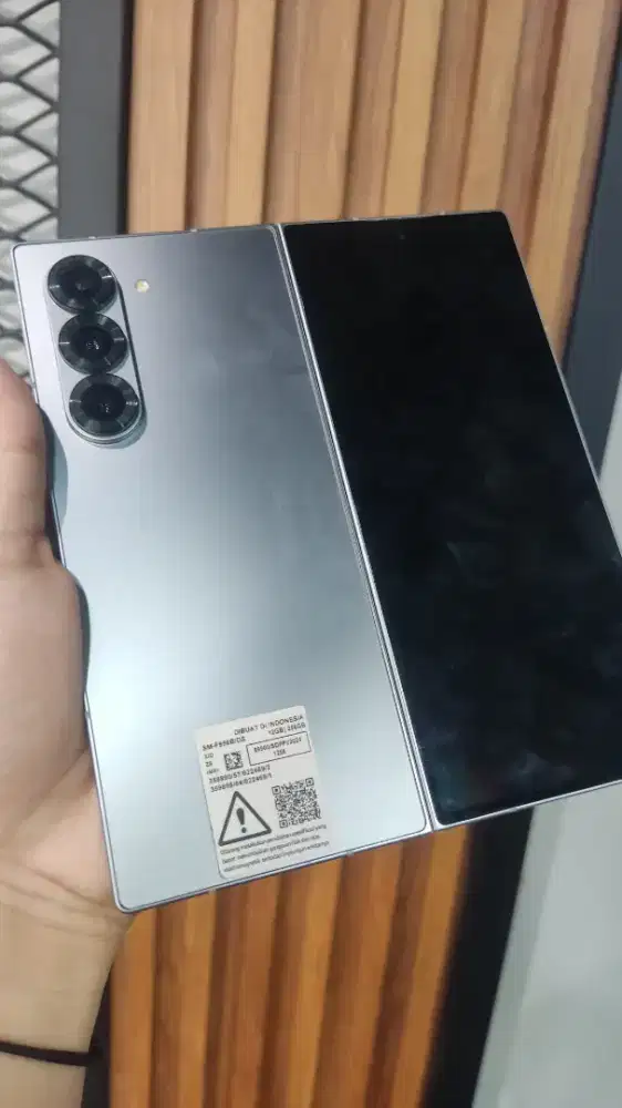 Samsung Galaxy Z Fold 6
