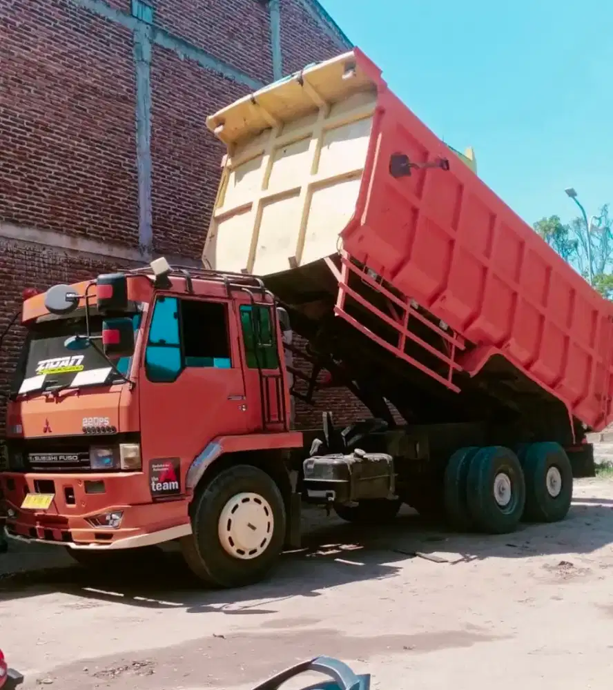 dump truk tronton 201