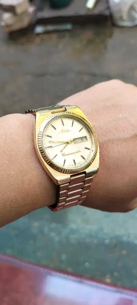 Jam tangan mido
