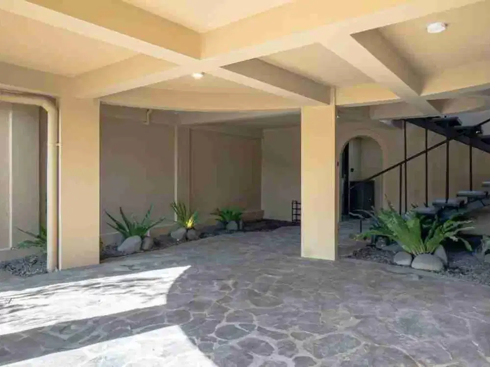 Dijual Villa