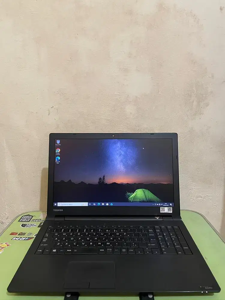 Laptop Toshiba DynaBook B35/W Intel Core i5 Generasi 5 Ram 8 SSD 256