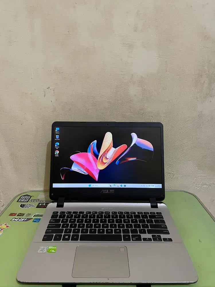 Laptop Asus VivoBook 14 X407UF Intel Core i3 Gen 7 Ram 8 SSD 256