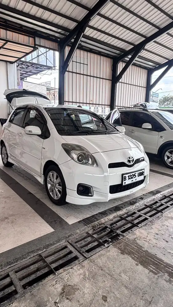 Yaris S Limited 1.5 2012 Bensin