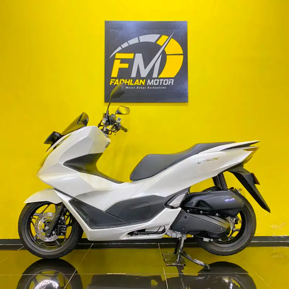 Honda PCX 160 Tahun 2023 Km Low Full Orisinil Remote Lengkap
