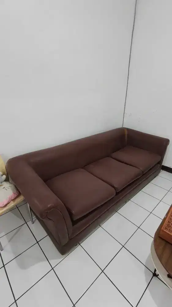 Sofa Besar Ukuran 215x95x70 cm
