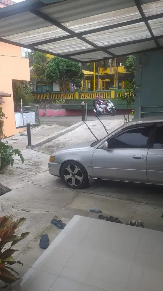 Dijual toyota great corolla