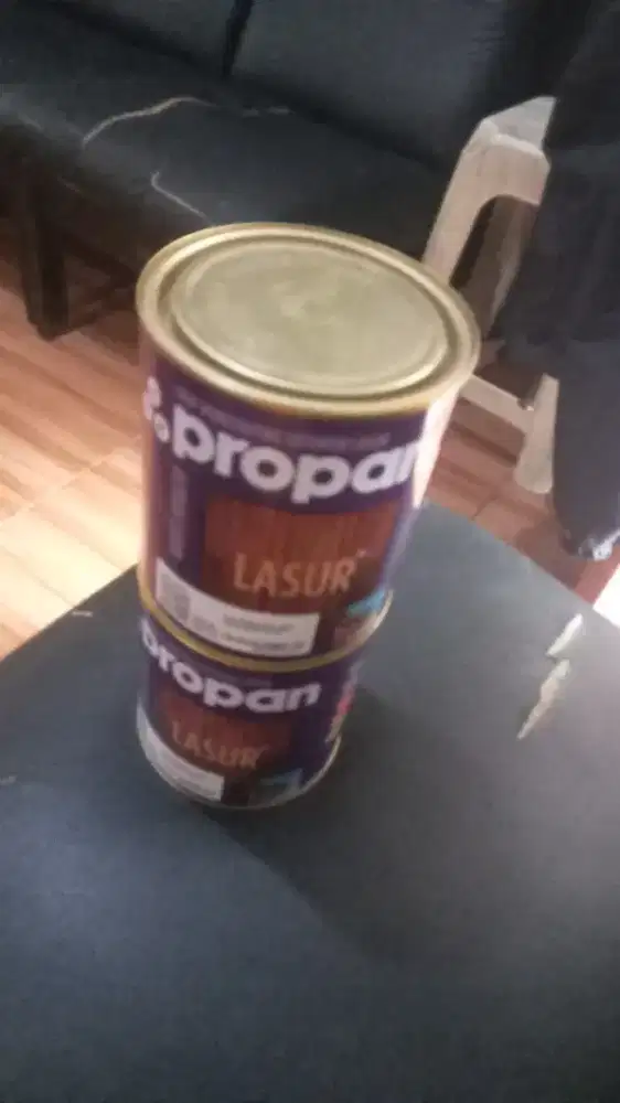 Cat kayu merk propan kondisi baru