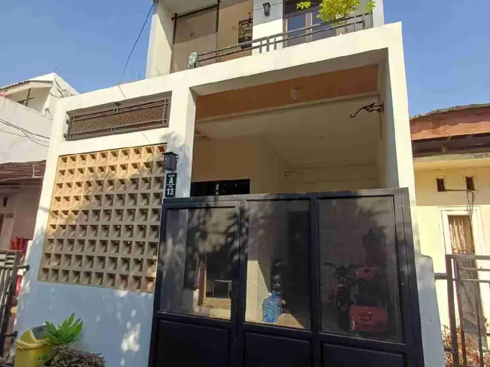 Rumah Minimalis Lokasi Strategis di Bintara Jaya