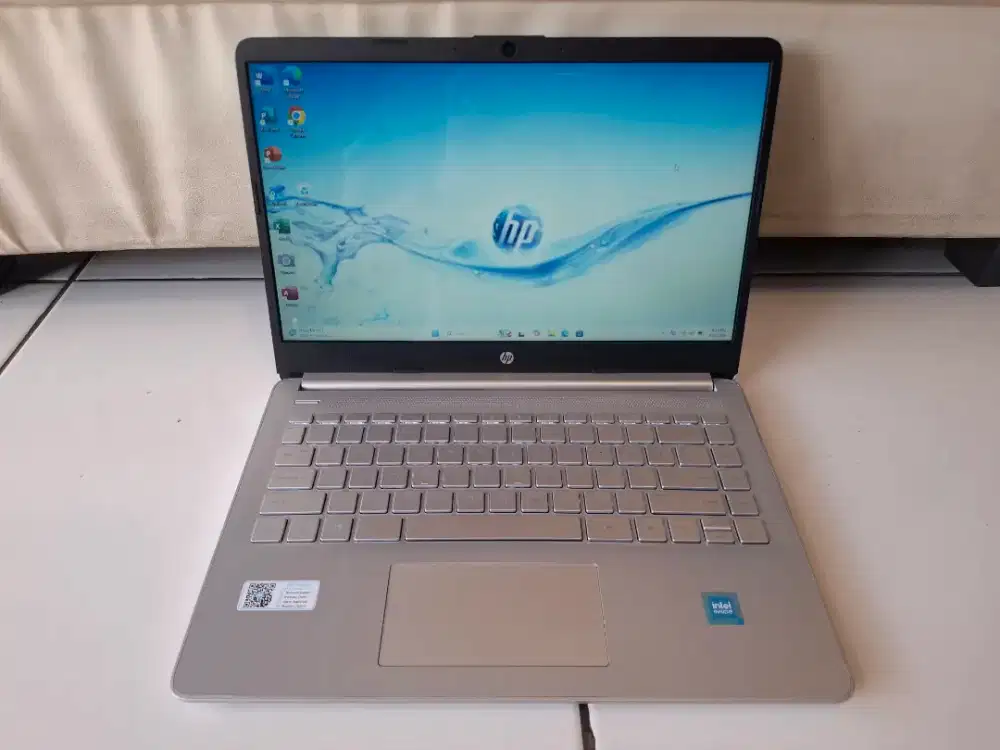 Laptop Hp 14s dq3xxx/Intel Celeron N4500/Ram 4/256 GB