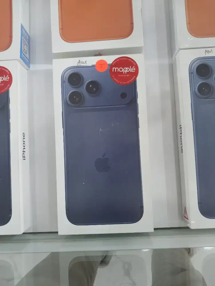 Iphone 17 pro 256 blue