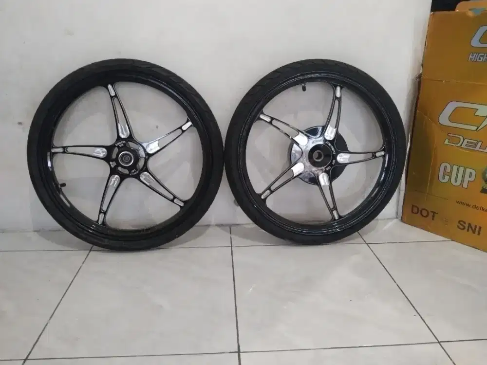 VELG DELKEVIC KSPEED RING 17 HITAM