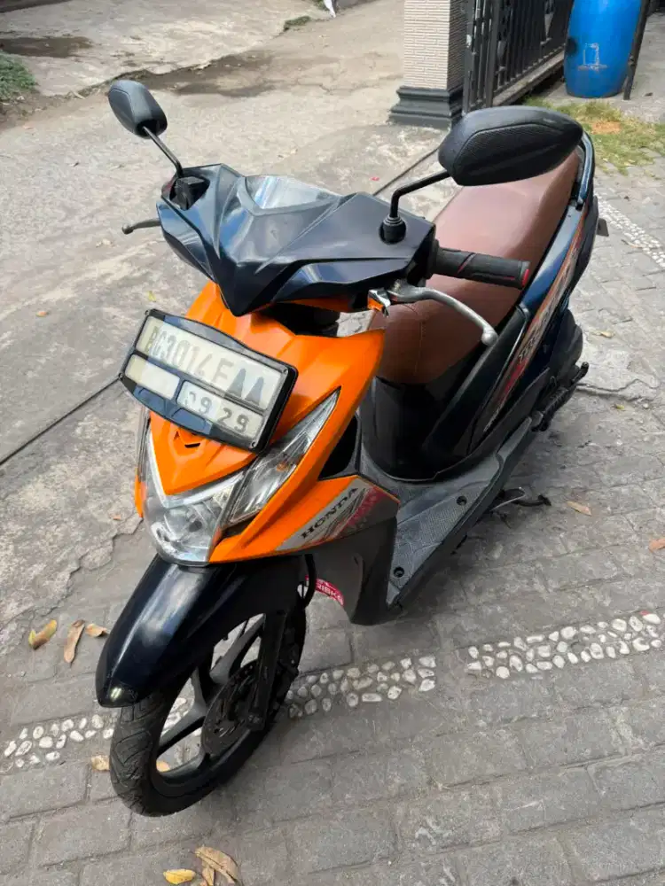 Beat injeksi THN 2013 plat BG Palembang