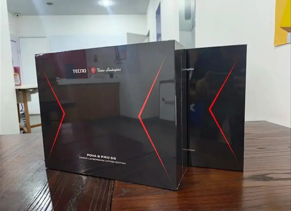 Tecno Pova 8 Pro 5G 8/256 Lamborghini Edition