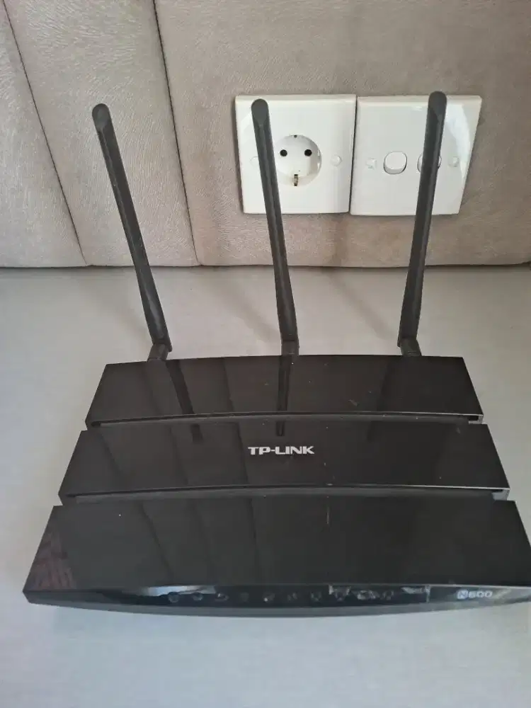 TP-Link TD-W8980 N600 Wireless Dual Band Gigabit ADSL2+ Modem Router