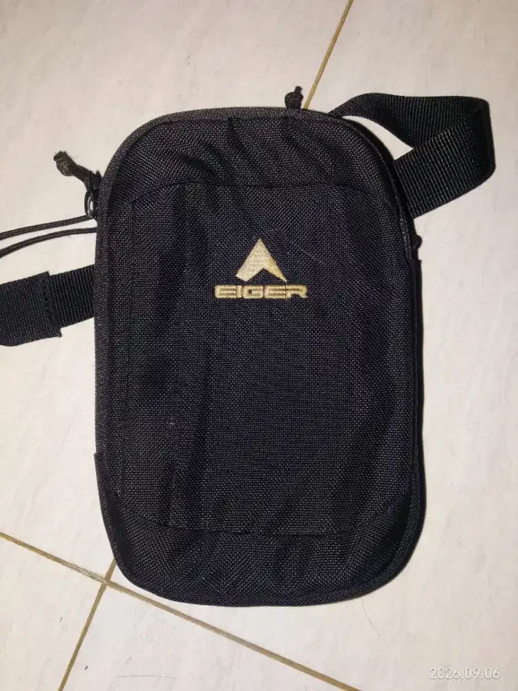 Jual dompet hp Eiger seken