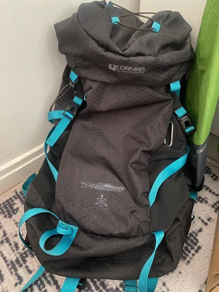 Consina carrier hiking