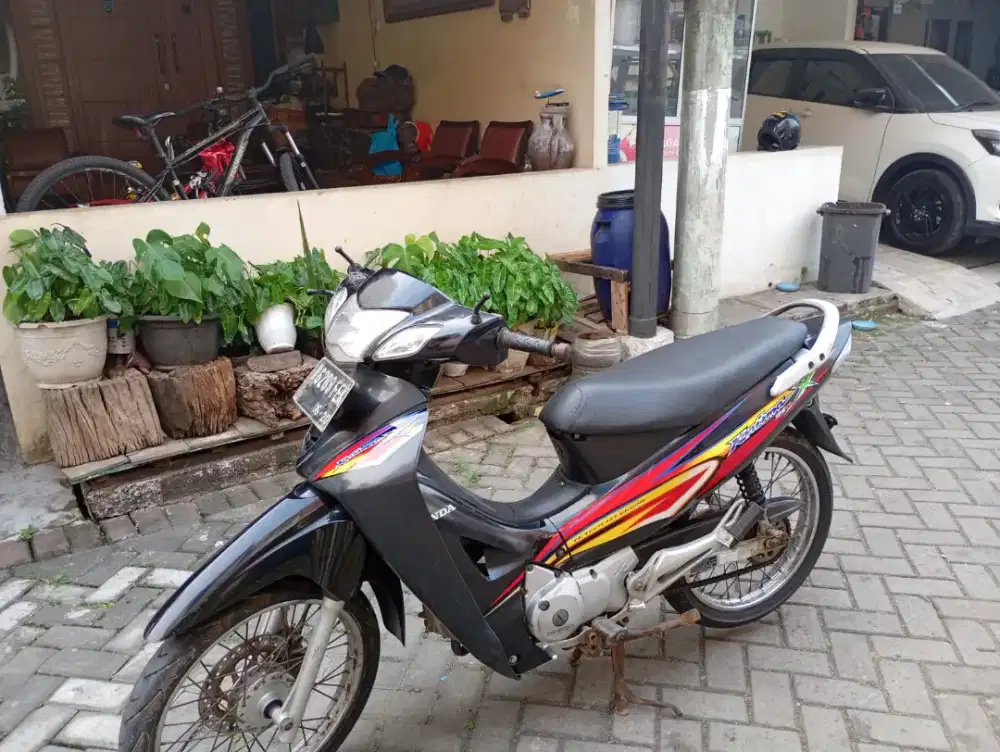 Honda Kharisma X 125 2005 murah meriah bisa tukar tambah