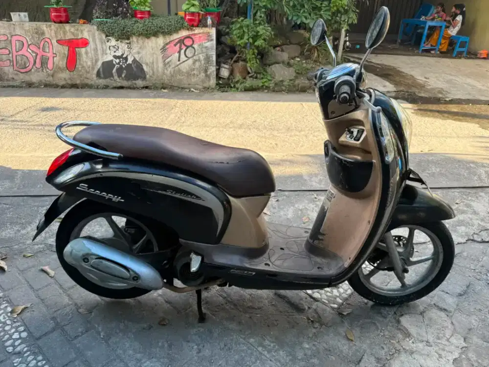 Scoopy injeksi THN 2013 plat AB Bantul