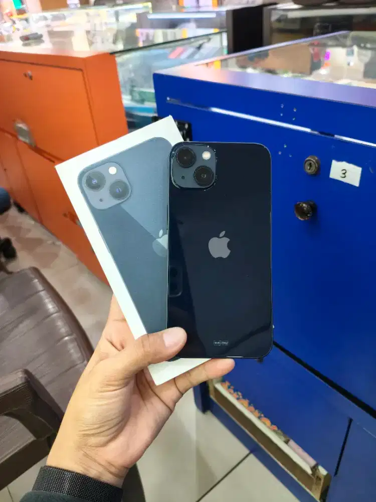 Seken Iphone 13 128gb Garansi On Februari 2027