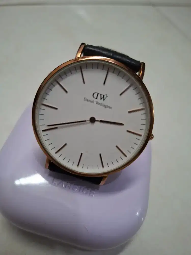 Jam Daniel Wellington seri Classic Women
