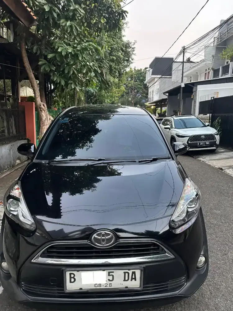 Toyota Sienta G AT 2018 Hitam