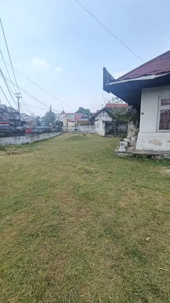 Dijual tanpa perantara rumah pribadi,di jalan utama