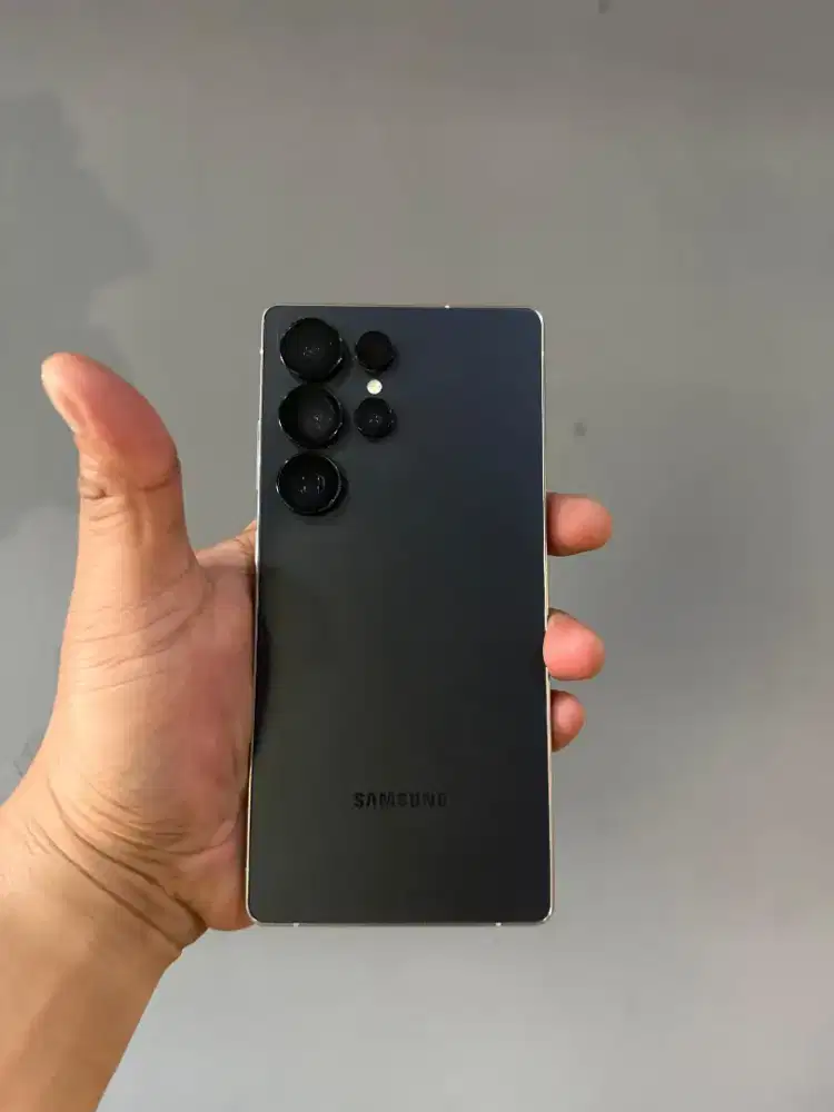 Samsung s25 ultra 12/256 2 bulan pemakaian
