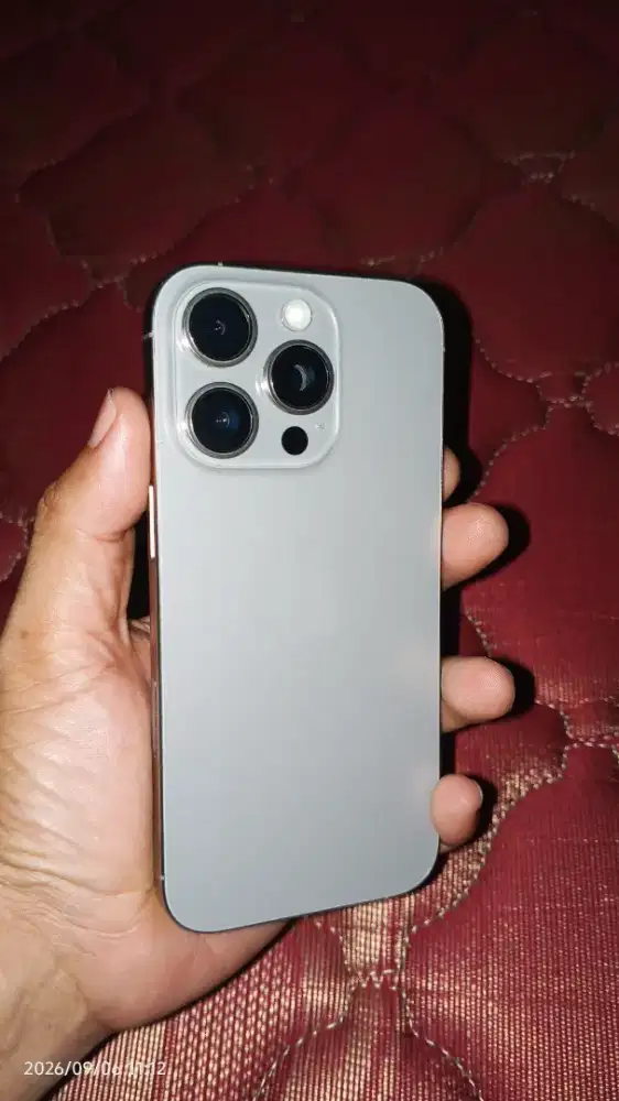 iPhone 16 pro 128 iBox
