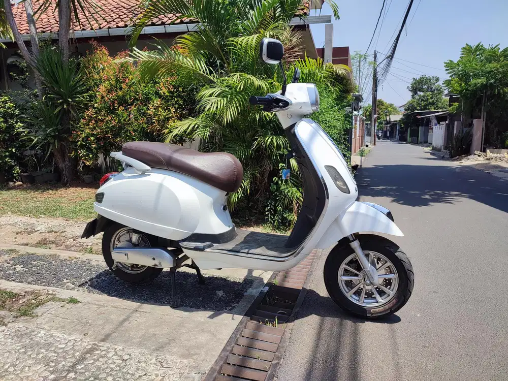 MOTOR LISTRIK UWINFLY T3 TAHUN 2022