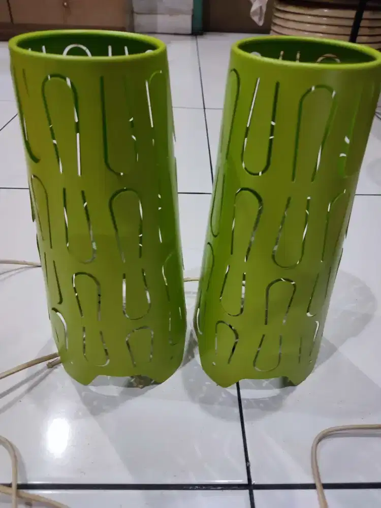 Lampu meja ikea